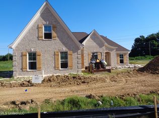 850 W Fairway Pointe Cove West Cv, Hernando, MS 38632