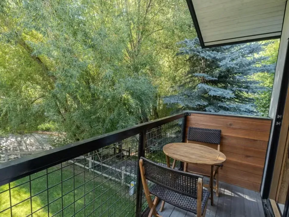 265 Crabtree Ln #2
