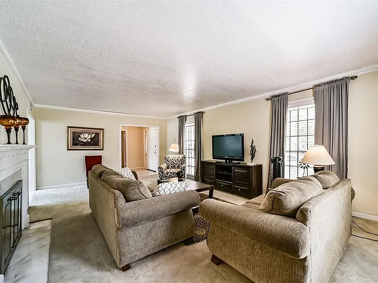 3423 Ozark St — Photo 12