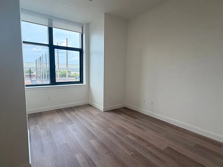 1077 Commonwealth Ave #242D — Photo 9