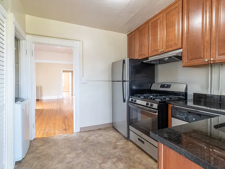 316 Tilden St #C — Photo 1