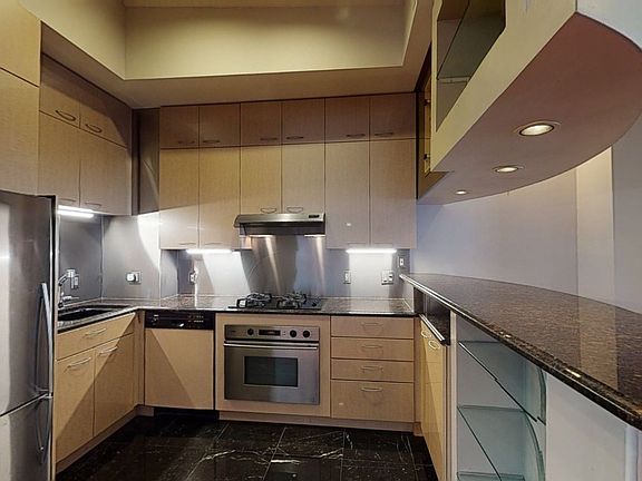 3rd image of 171 Beacon St #5-2-3