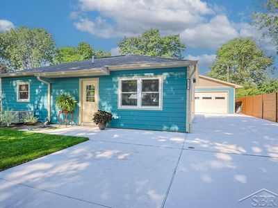 3719 Robinhood Ter, Midland, MI, 48642