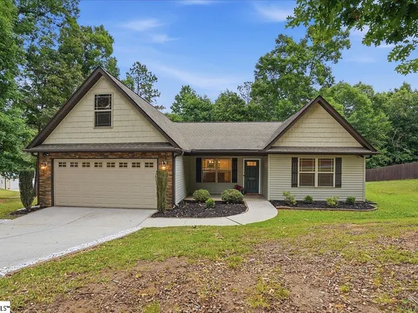 2222 Wright Dr, Greer, SC 29651