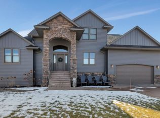 1304 Sierra Ct, Sartell, MN 56377