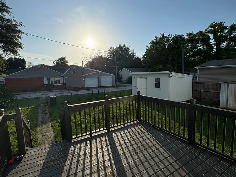 906 Church St — Photo 26