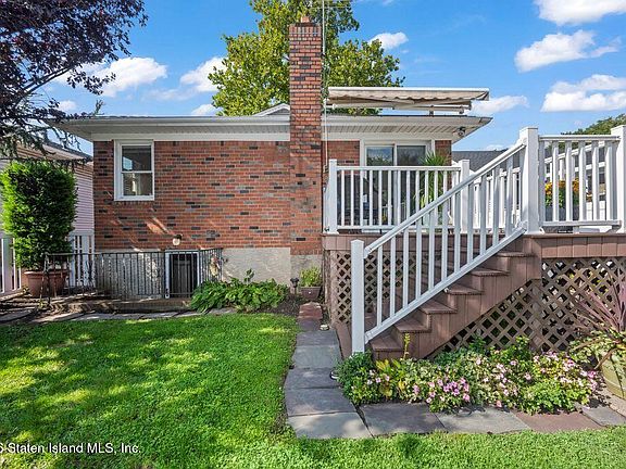 4th image of 79 Renwick Ave