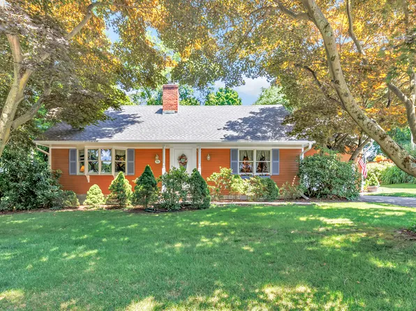 54 Oxbow Road, Fairfield, CT 06824