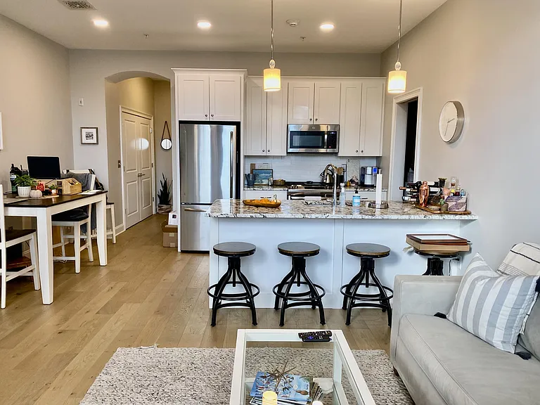 77 Van Dam St #201 — Photo 5