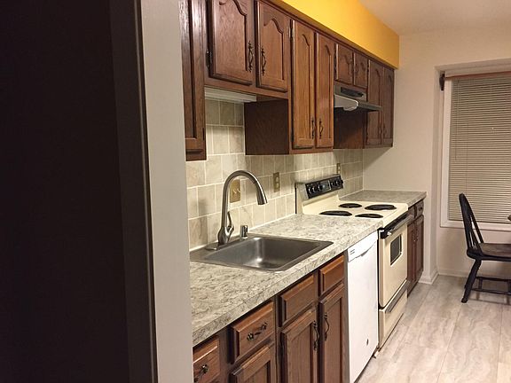 5th image of 6734 Sunset Woods Ct #1