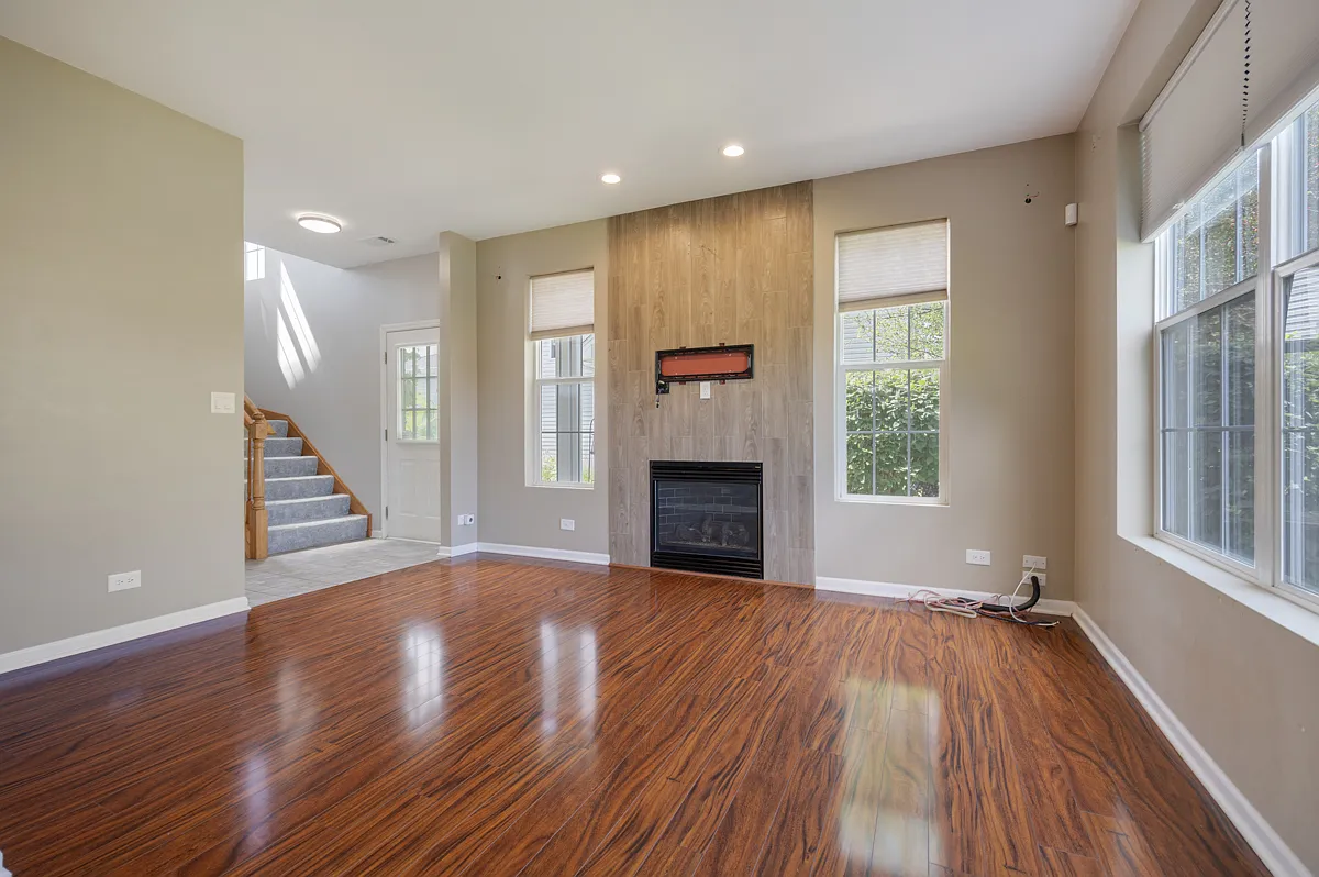 3 bed, 2.5 bath, 1542 sqft, $2,595 — Photo 4