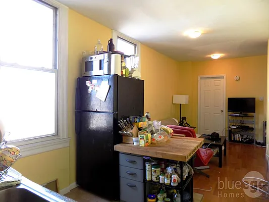 Rented by Blue Egg Realty Corp | media 17