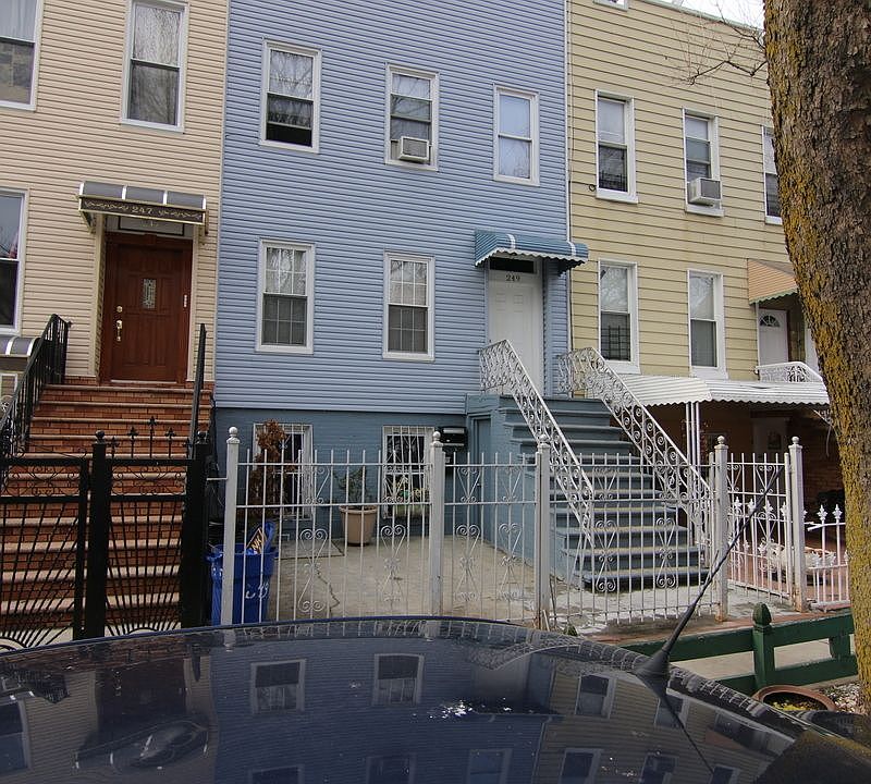 2nd image of 249 Woodbine St