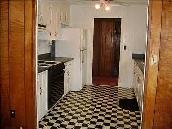 2nd image of 2132 22nd St E