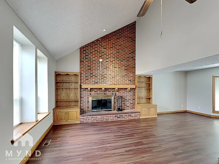 801 Ashford Glen Dr — Photo 2