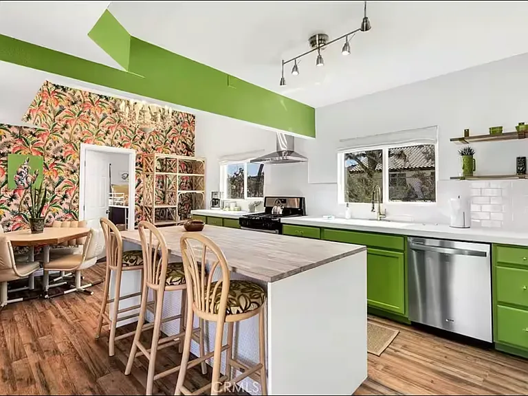 7445 Joshua View Dr — Photo 23