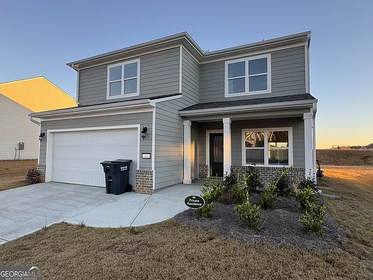 102 Lavender Cir — Photo 3