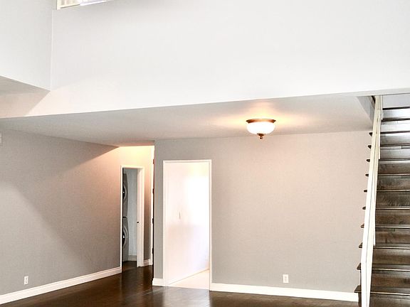 3rd image of 2663 Centinela Ave Unit 301