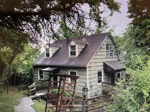 1595 Thompson Heights Ave, Cincinnati, OH 45223