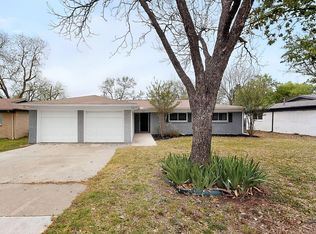 7609 Deaver Dr, North Richland Hills, TX 76180