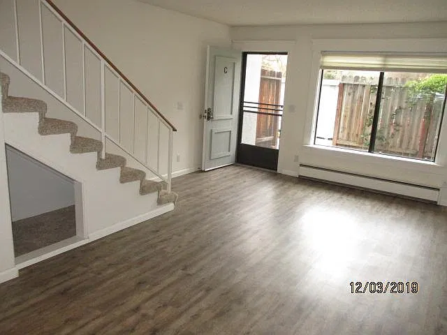 2 bed, 1.5 bath, 952 sqft, $3,495 — Photo 1