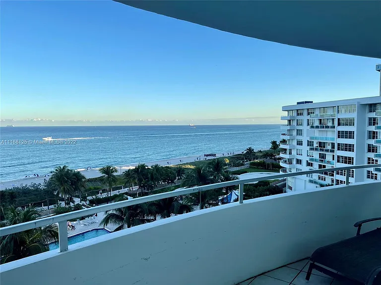 5161 Collins Ave #914 — Photo 3