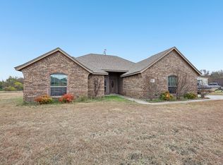 118 Kenya Ct, Springtown, TX 76082