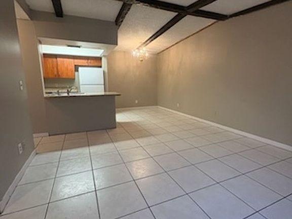 2nd image of 3080 Saint Paul Dr