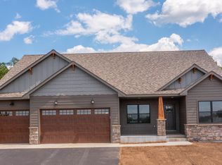 895 Gavin Pass, Hudson, WI 54016