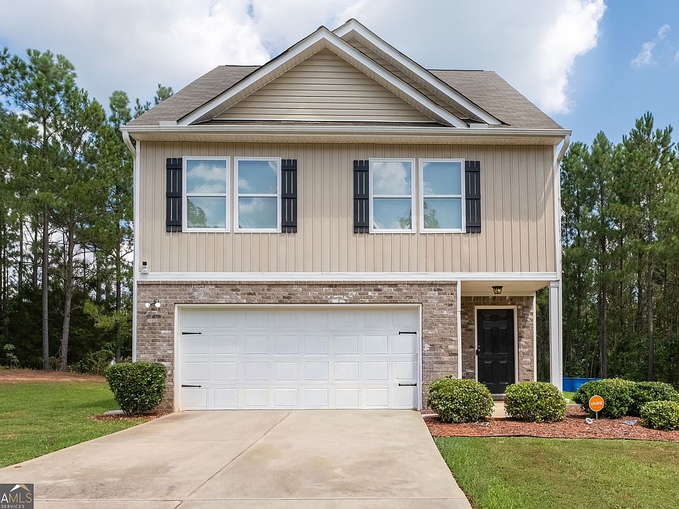 1st image of 105 Oakbrook Ln