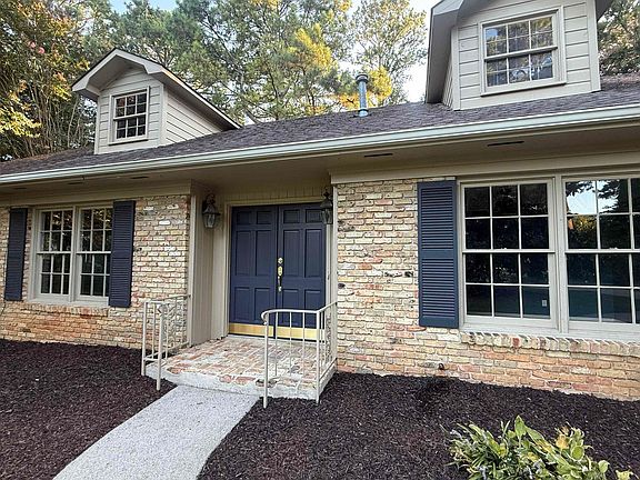2nd image of 2112 Berry Cir