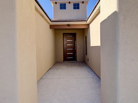 2nd image of 4146 Calle Belleza
