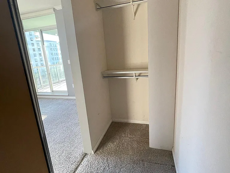 850 Beech St #614 — Photo 8