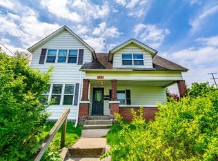 522 Crosby St NW, Grand Rapids, MI 49504