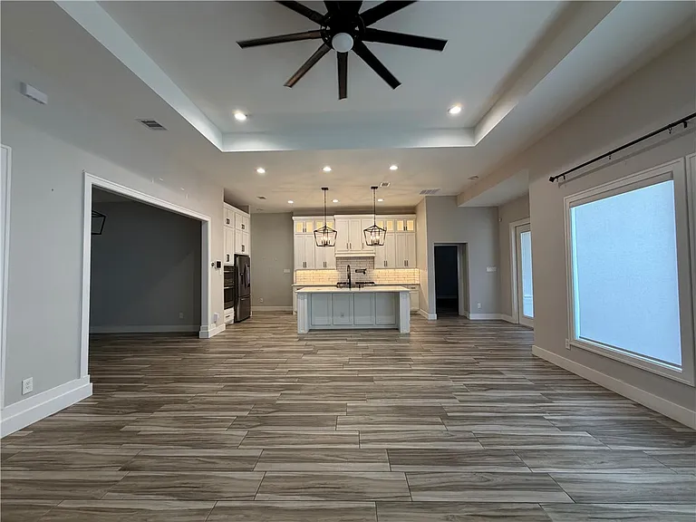 15521 Dyna St — Photo 14
