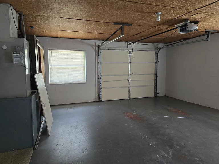 412 Sunset Rd — Photo 3
