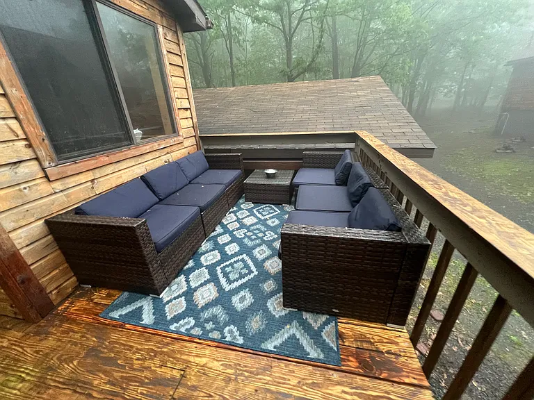 Treehouse Patio Deck#2 Lounge Area