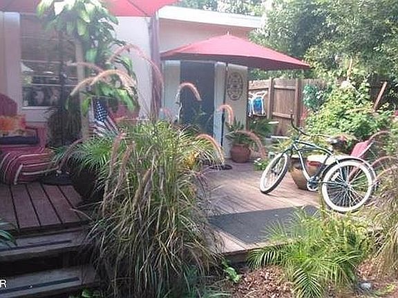 Front deck area