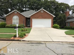 220 Brittany Chase, Fayetteville, GA