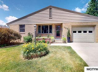 128 S Hampshire Pl, Mason City, IA 50401