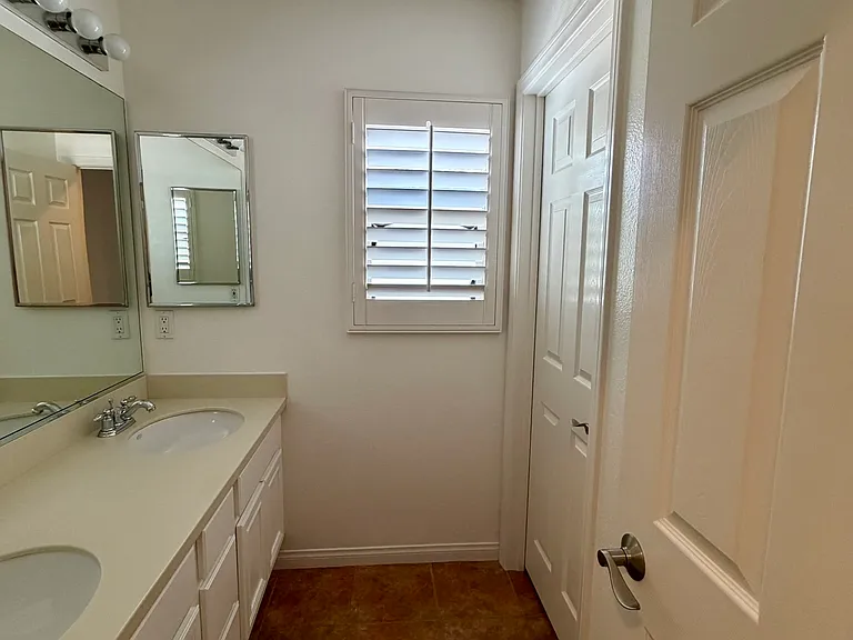 2370 Arbor View St — Photo 28