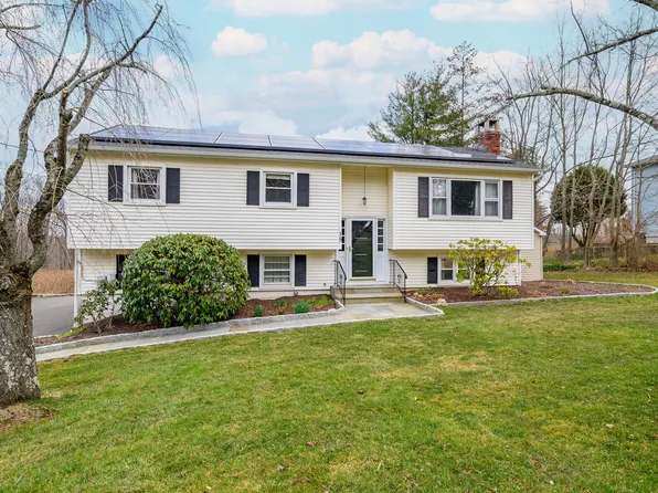 15 Macbean Drive, New Fairfield, CT 06812
