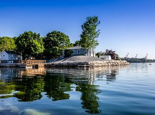 4 Keefe Dr, Halifax, NS B3P2J1