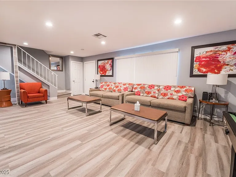 3955 Savoy Ct — Photo 20