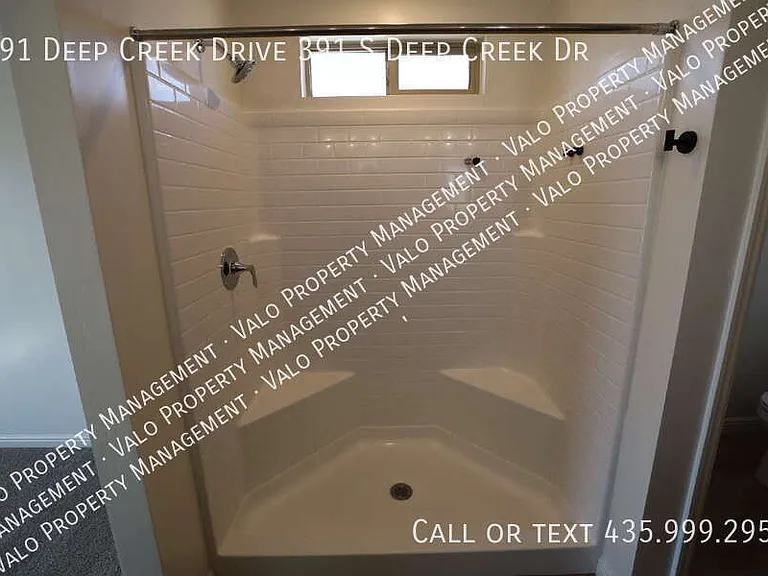 391 S Deep Creek Dr — Photo 17