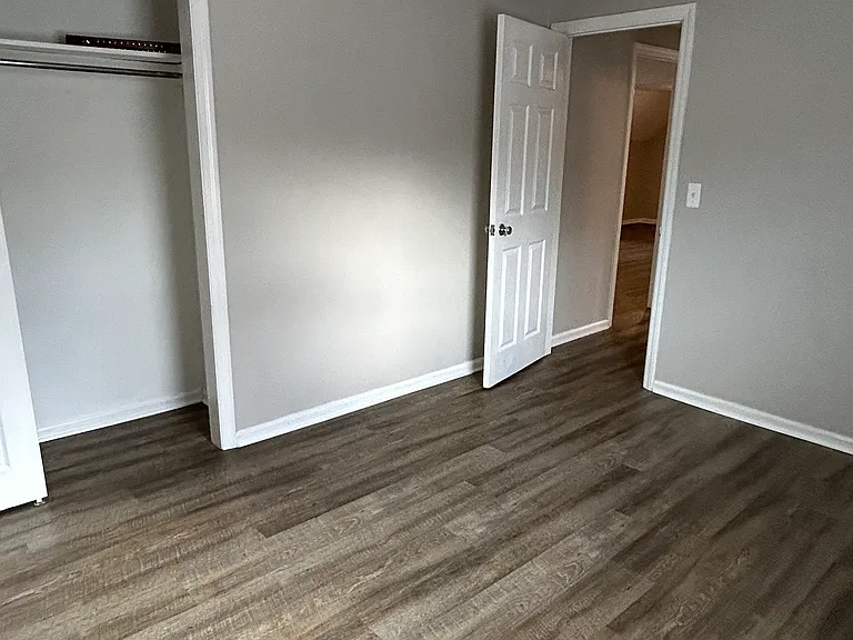2nd Bedroom w/ Closet