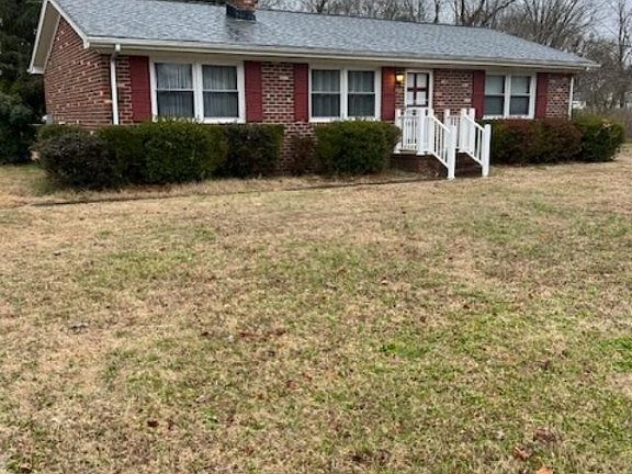 3rd image of 2113 Sarah Creek Ln