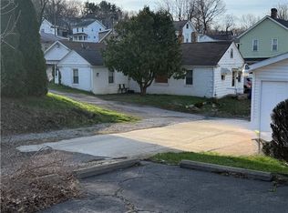 1313 Riverview St, East Liverpool, OH 43920
