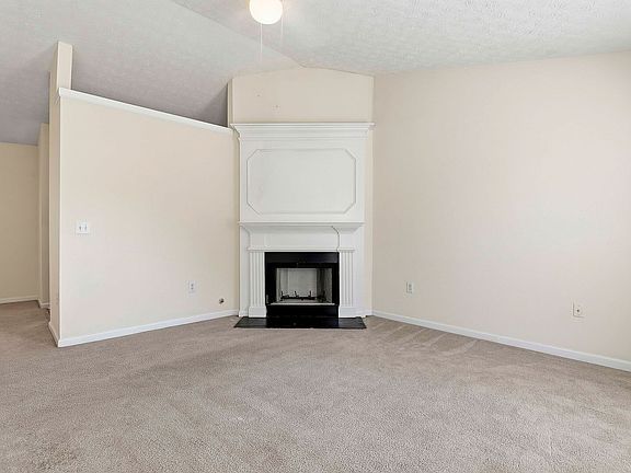 4th image of 856 Walnut Creek Ln