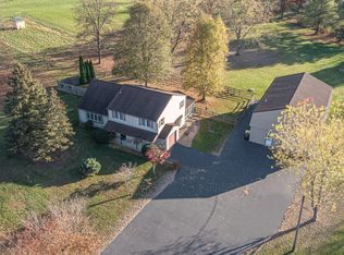 1012 E Creamery Rd, Perkasie, PA 18944
